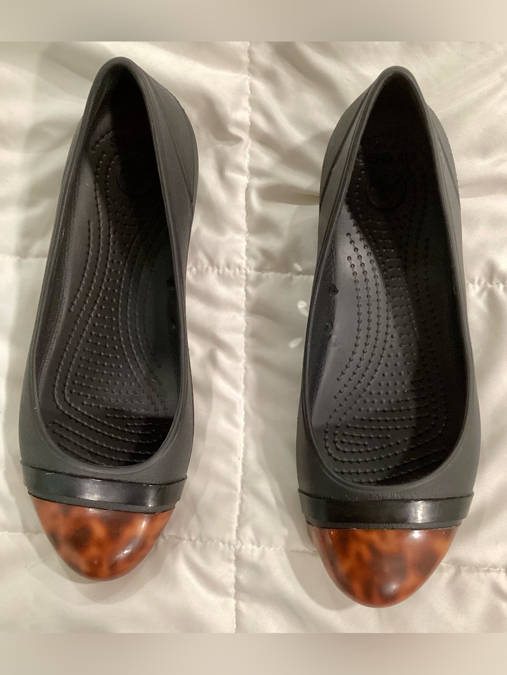 Crocs Women's Size 8 Gianna Alice Black Ballet Flats W/Tortoiseshell Toe-RETIRED - Picture 2 of 11